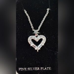 NWT Silver Heart Pendant Necklace